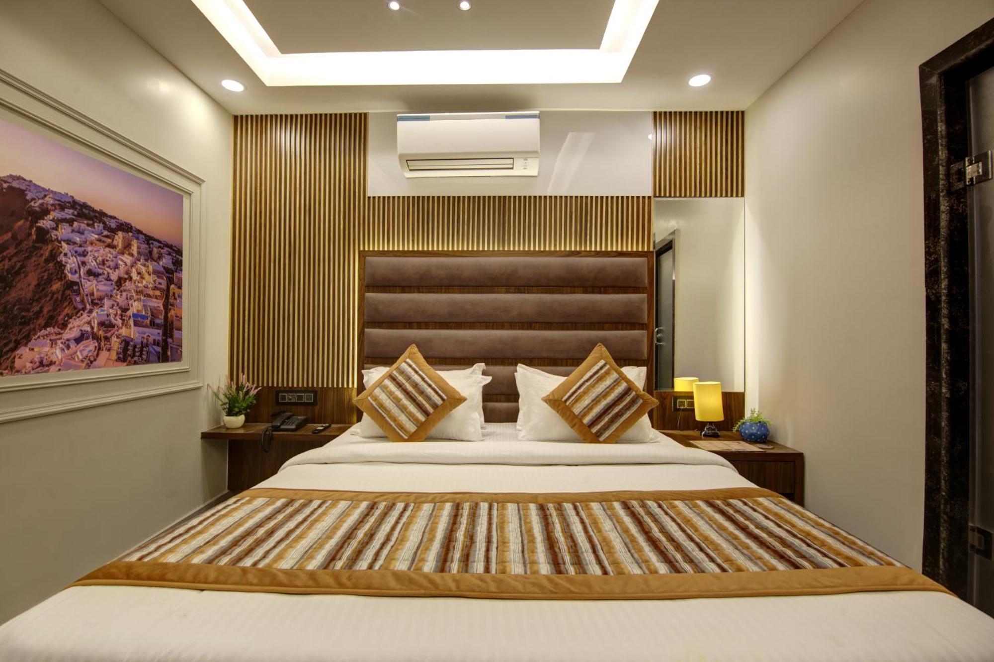 Bless Inn - Near Connaught Place Új-Delhi Kültér fotó