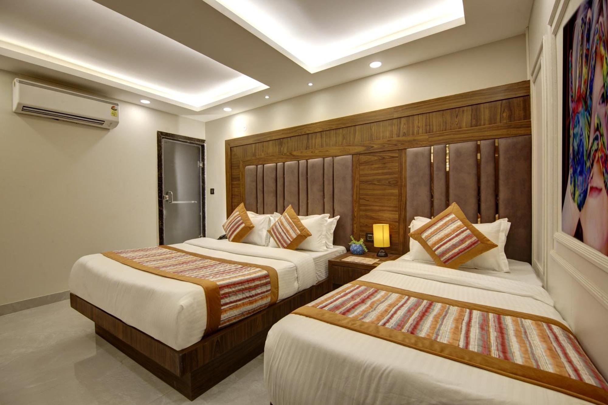 Bless Inn - Near Connaught Place Új-Delhi Kültér fotó